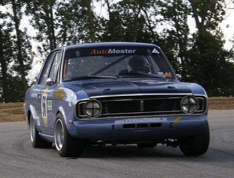 Keld Graabæk stiller denne weekend op i både sin Ford Cortina, samt i sin BMW M3.